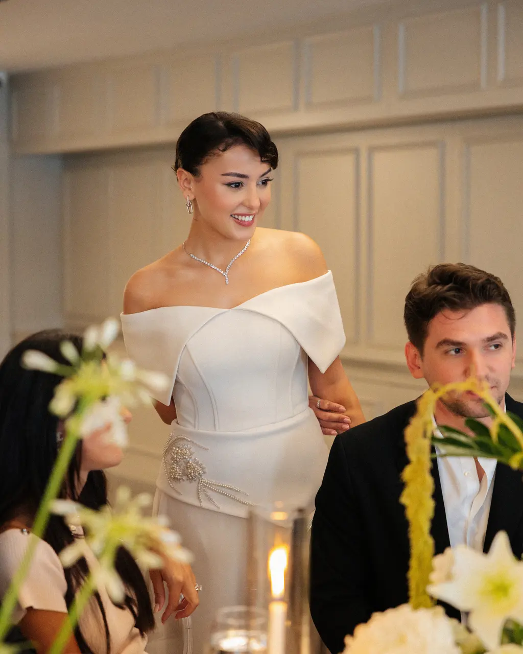 Asena & Ahmed, Bosphorus Palace Hotel dış çekimi — kare 54