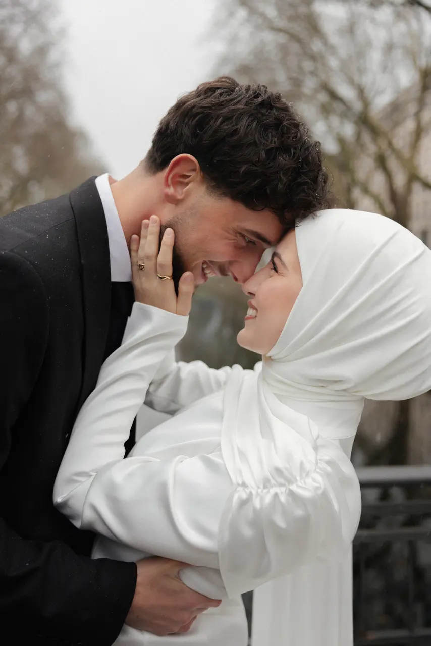 Dilara & Mert, Düsseldorf dış çekimi — kare 2