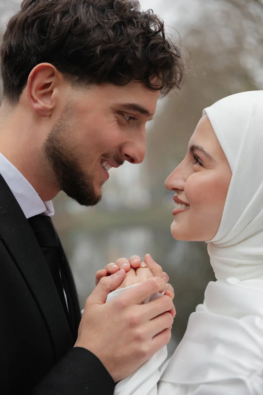 Dilara & Mert, Düsseldorf dış çekimi — kare 4