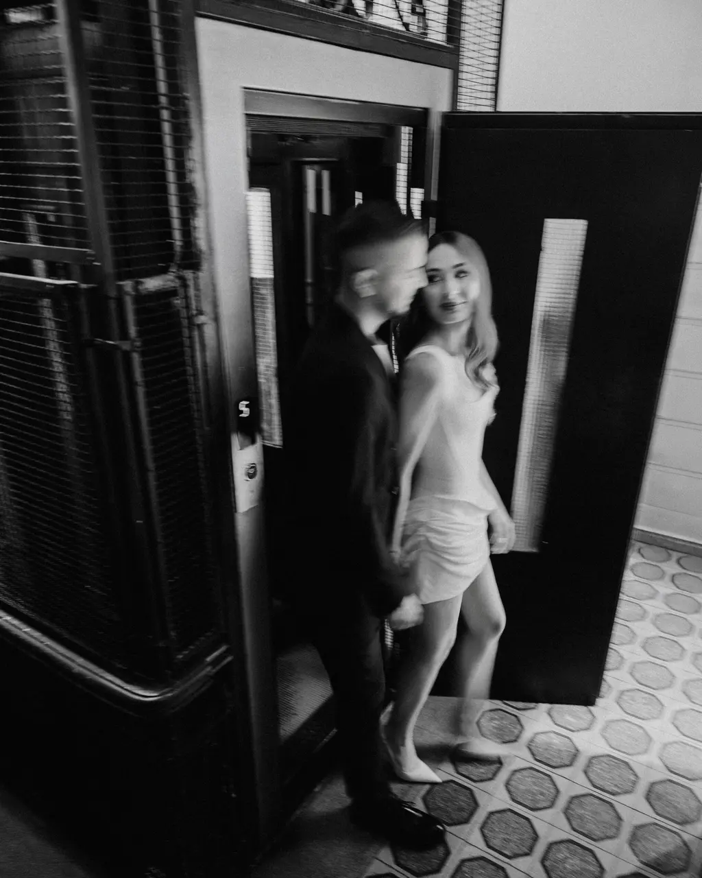 Elif & Altan, Zarif Studio studio session — frame 14