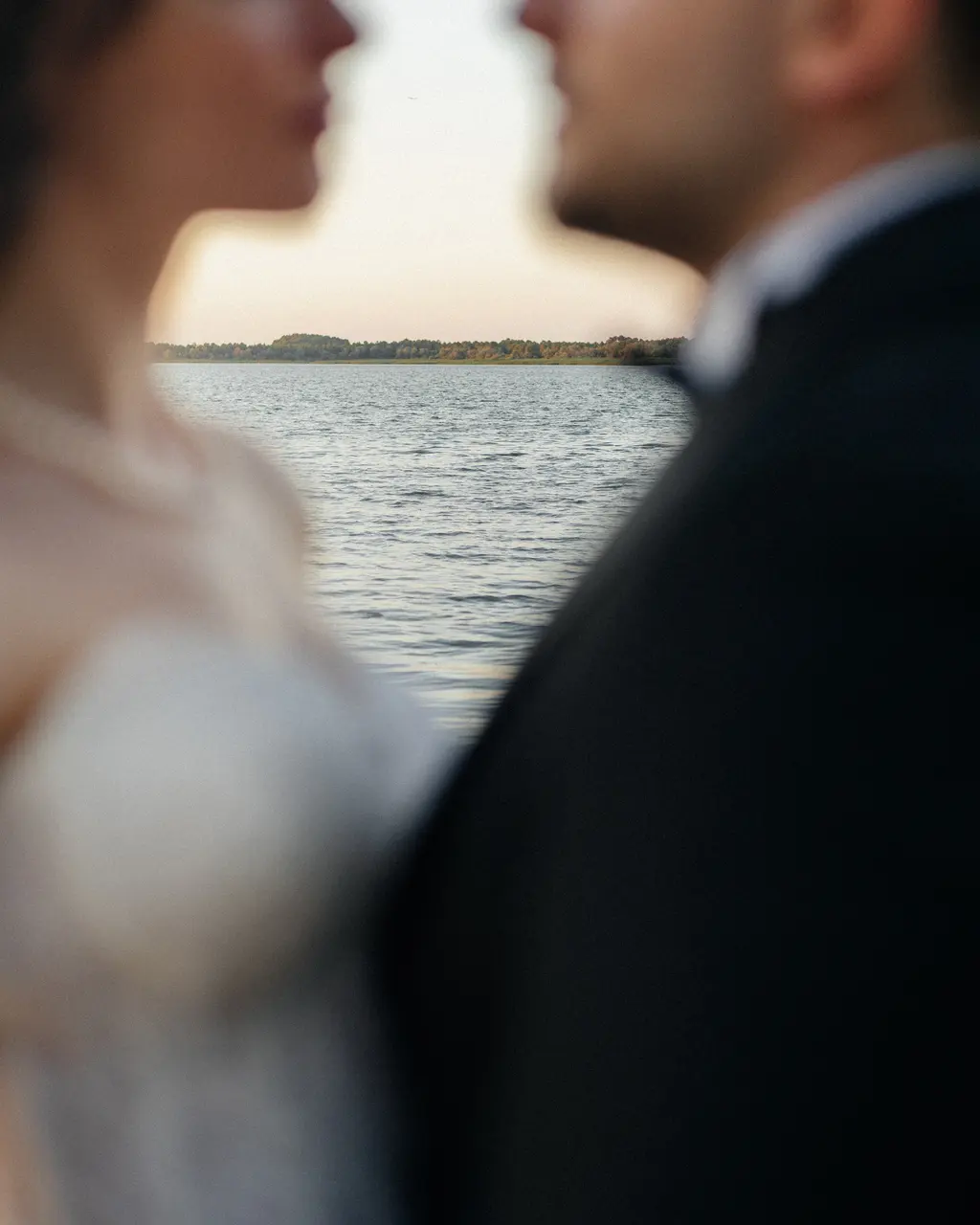 Feyza & Oğuz, Rumeli Feneri & Garipçe dış çekimi — kare 16