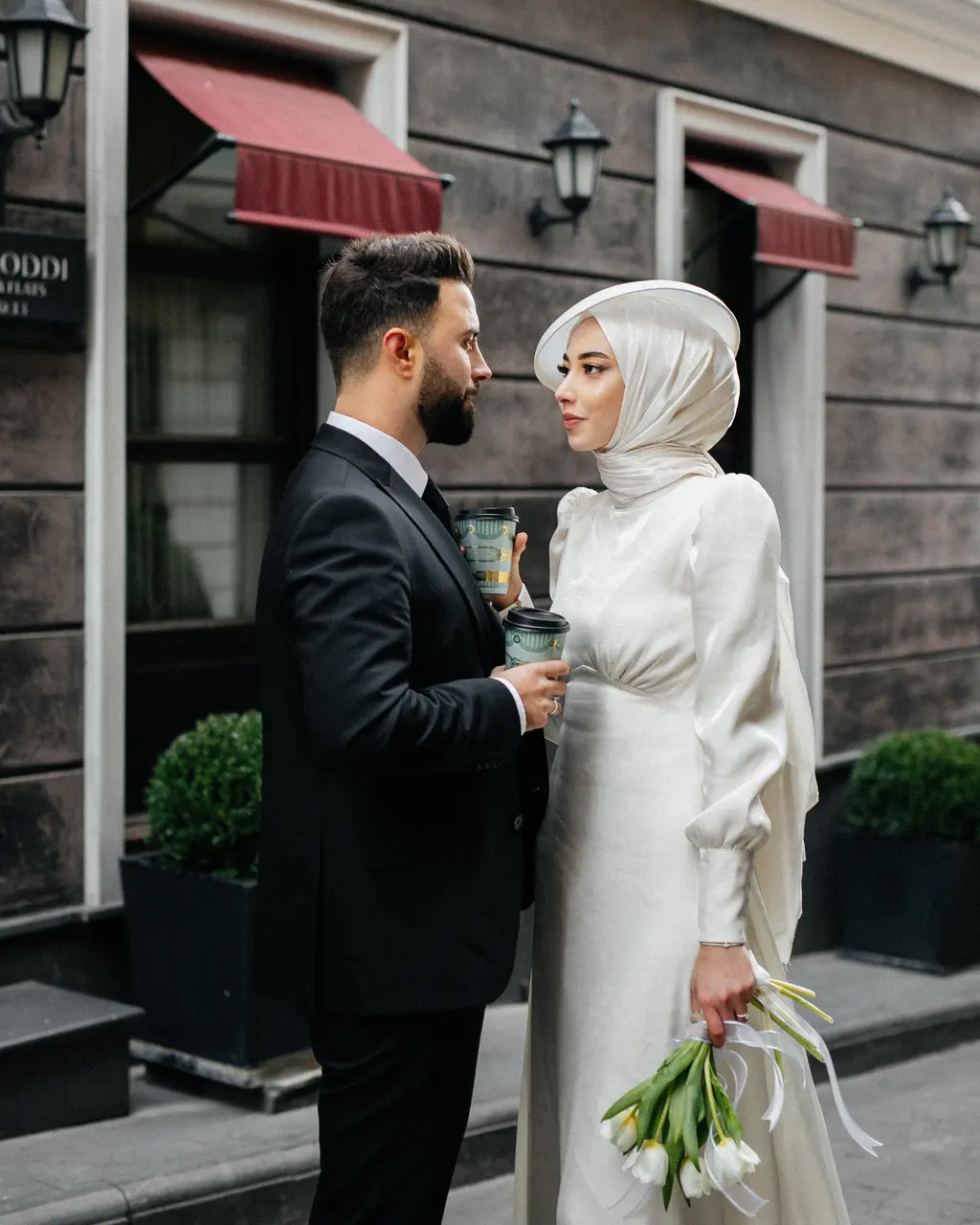 Senanur & Emre, İstanbul dış çekimi — kare 4