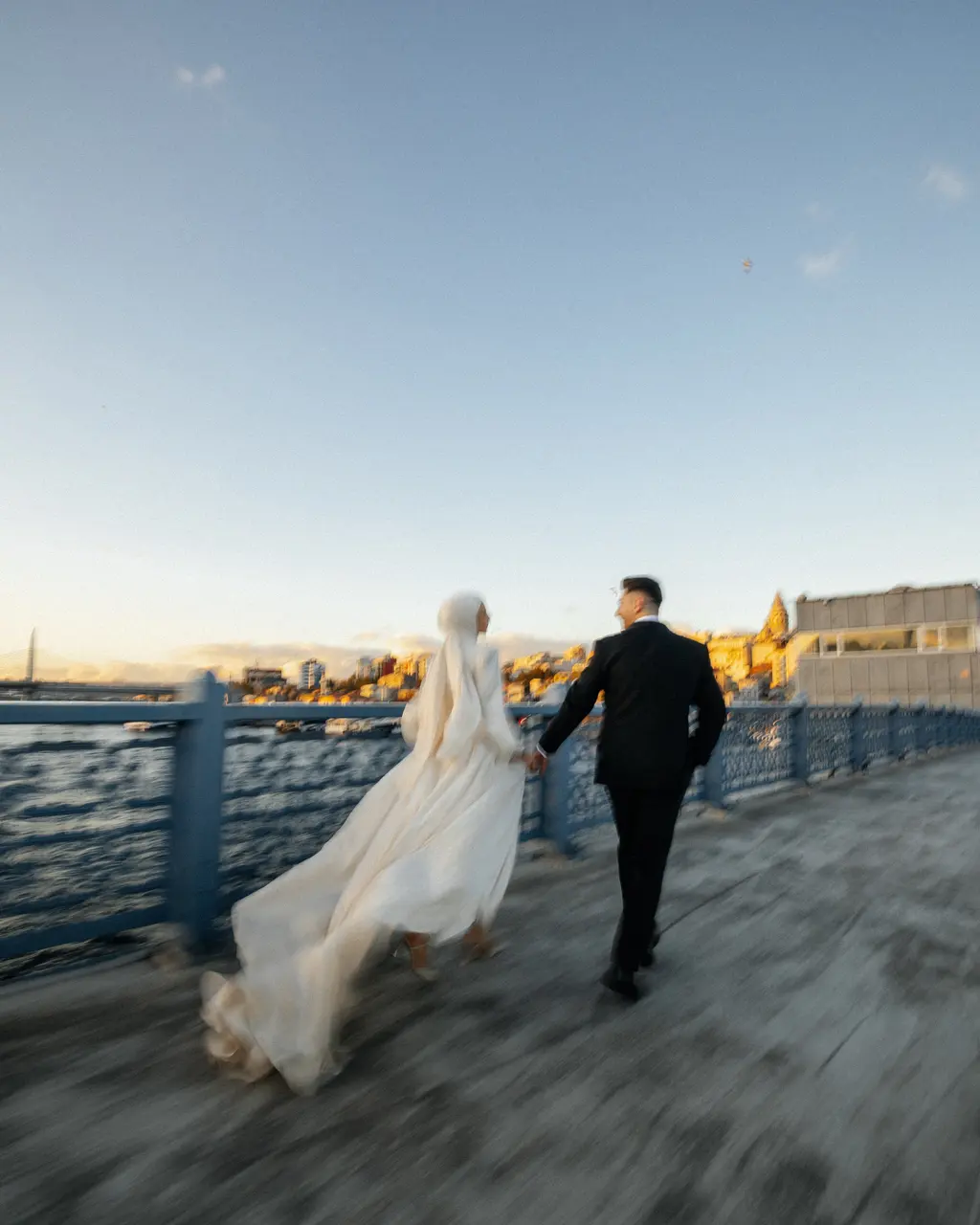 Seniha & Kaan, İstanbul dış çekimi — kare 10