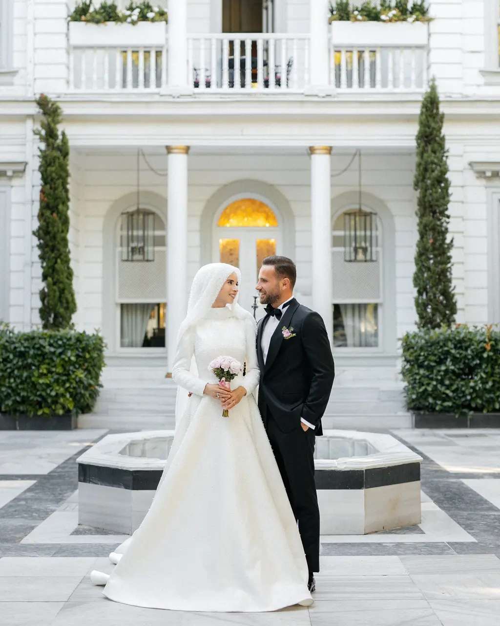 Sevde & Furkan, Bosphorus Palace Hotel dış çekimi — kare 8