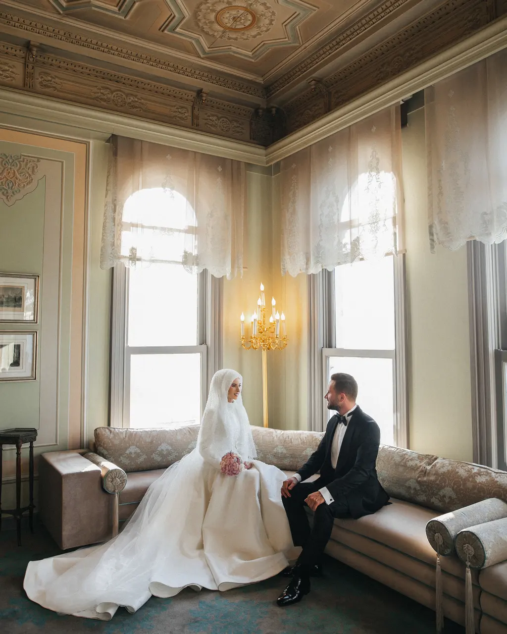 Sevde & Furkan, Bosphorus Palace Hotel dış çekimi — kare 13