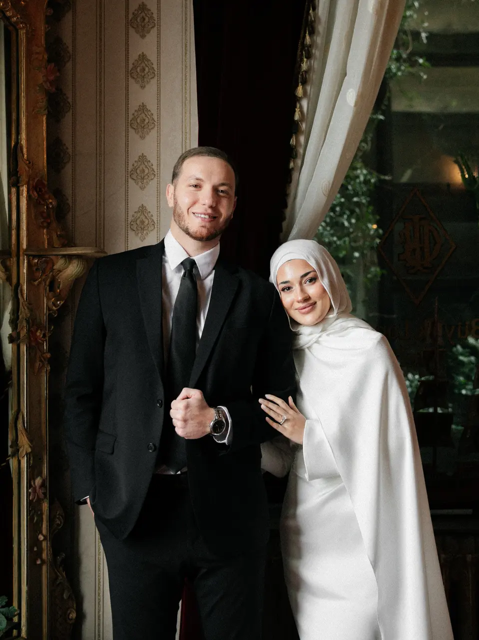 Sümeyye & Tamer, Büyük Londra Oteli dış çekimi — kare 2