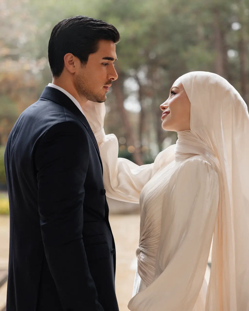 Şura & Ayhan, Camlı Köşk dış çekimi — kare 10
